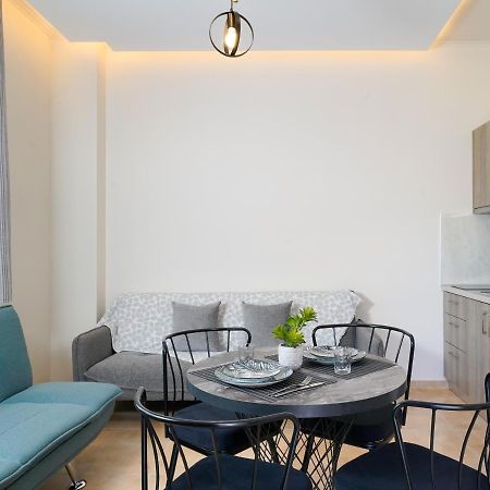Giorgio Suites 아스프로발타 외부 사진