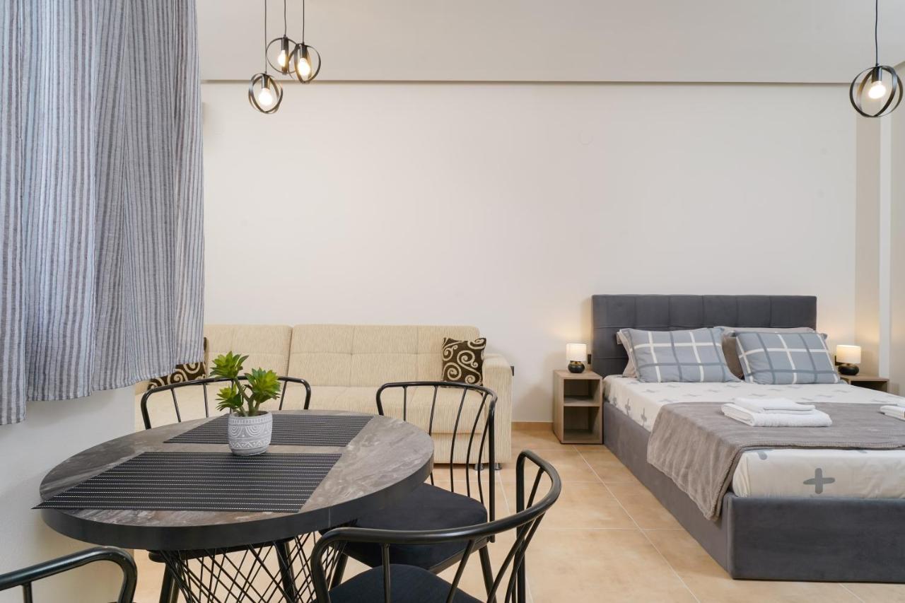 Giorgio Suites 아스프로발타 외부 사진