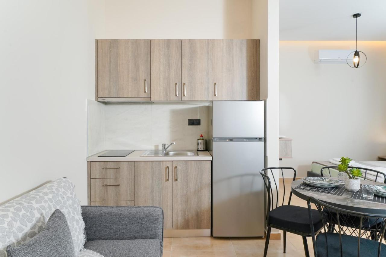 Giorgio Suites 아스프로발타 외부 사진