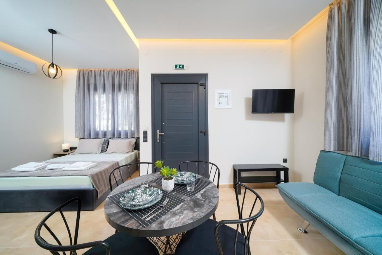 Giorgio Suites 아스프로발타 외부 사진